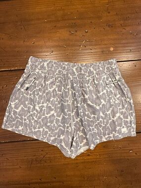 Vuori Women's Dash Shorts